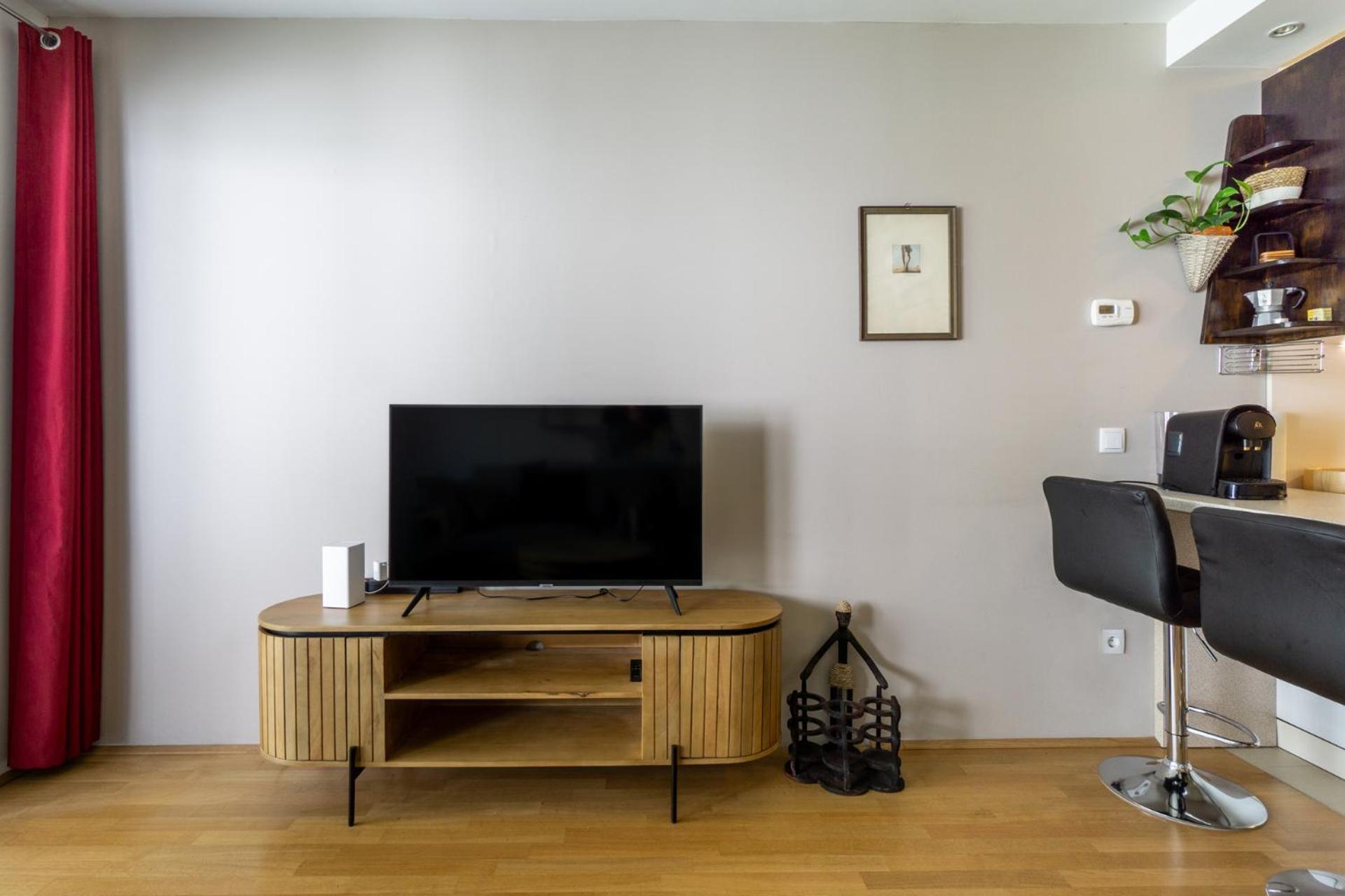 Apartment With Garden Close To Stadthalle, Westbahnhof Wien Eksteriør billede
