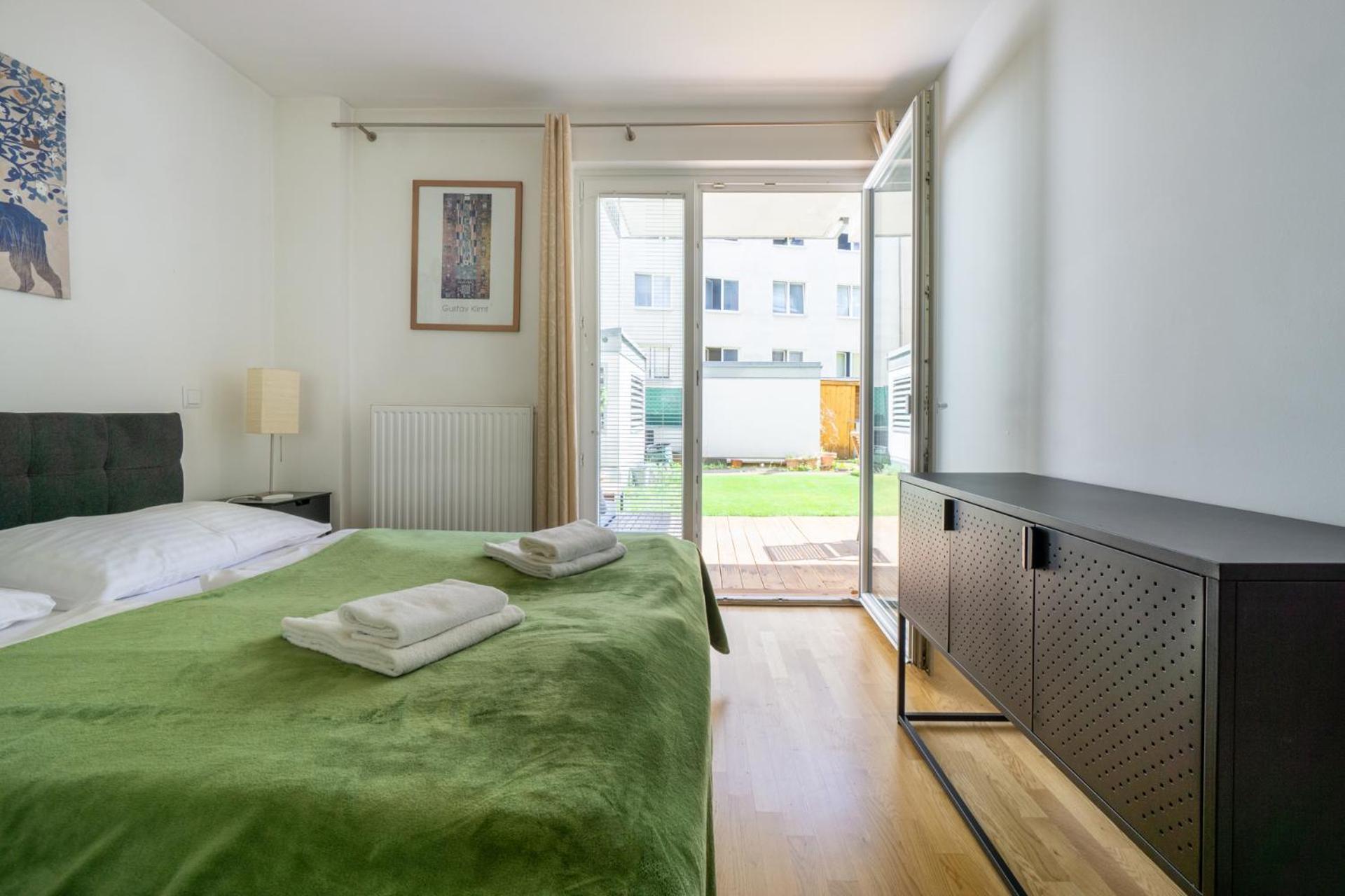 Apartment With Garden Close To Stadthalle, Westbahnhof Wien Eksteriør billede