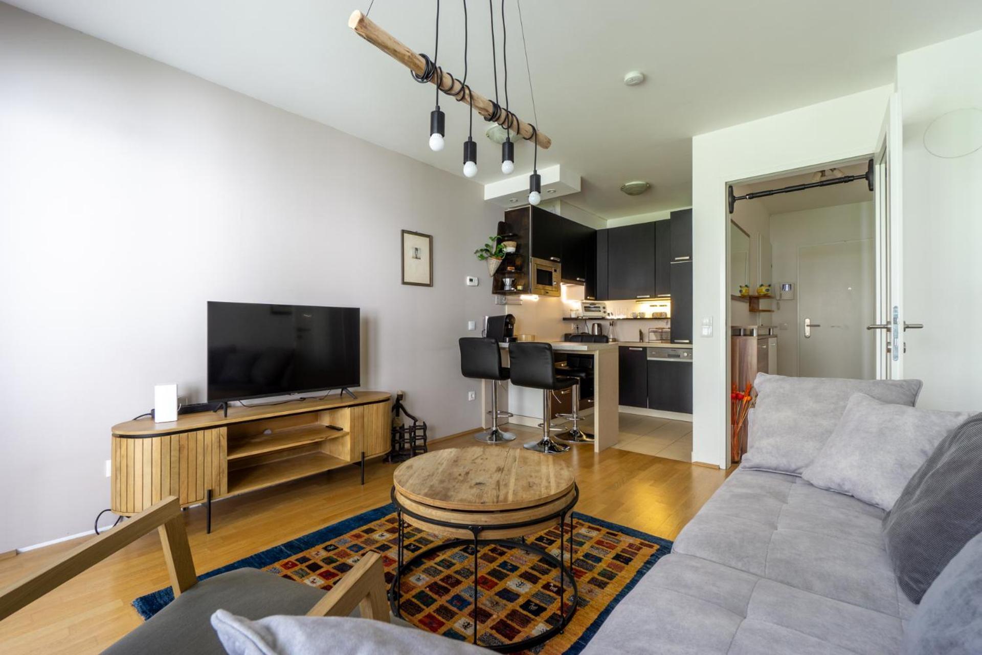 Apartment With Garden Close To Stadthalle, Westbahnhof Wien Eksteriør billede